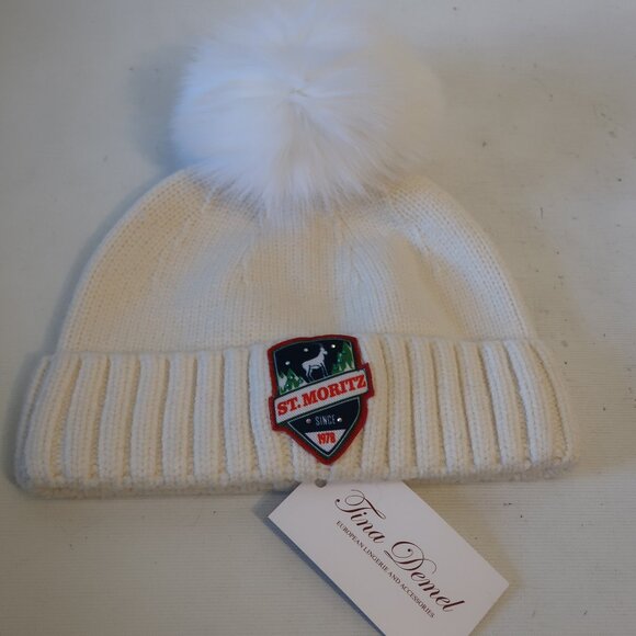 NWT Womens Tina Demel "St. Moritz" Cream Beanie Hat W/Fox Fur Ball - Picture 1 of 4
